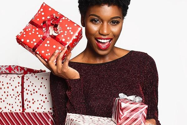 Kleidung verschenken zu Weihnachten: Eine gute Idee? - RIEMTEX